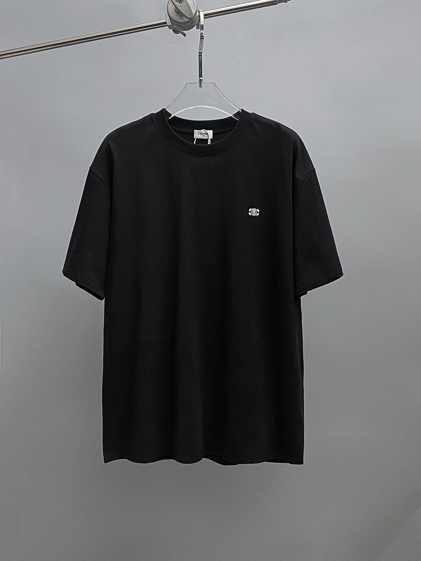 【使い勝手抜群】2024 セリーヌ 新作 半袖Tシャツ コピー