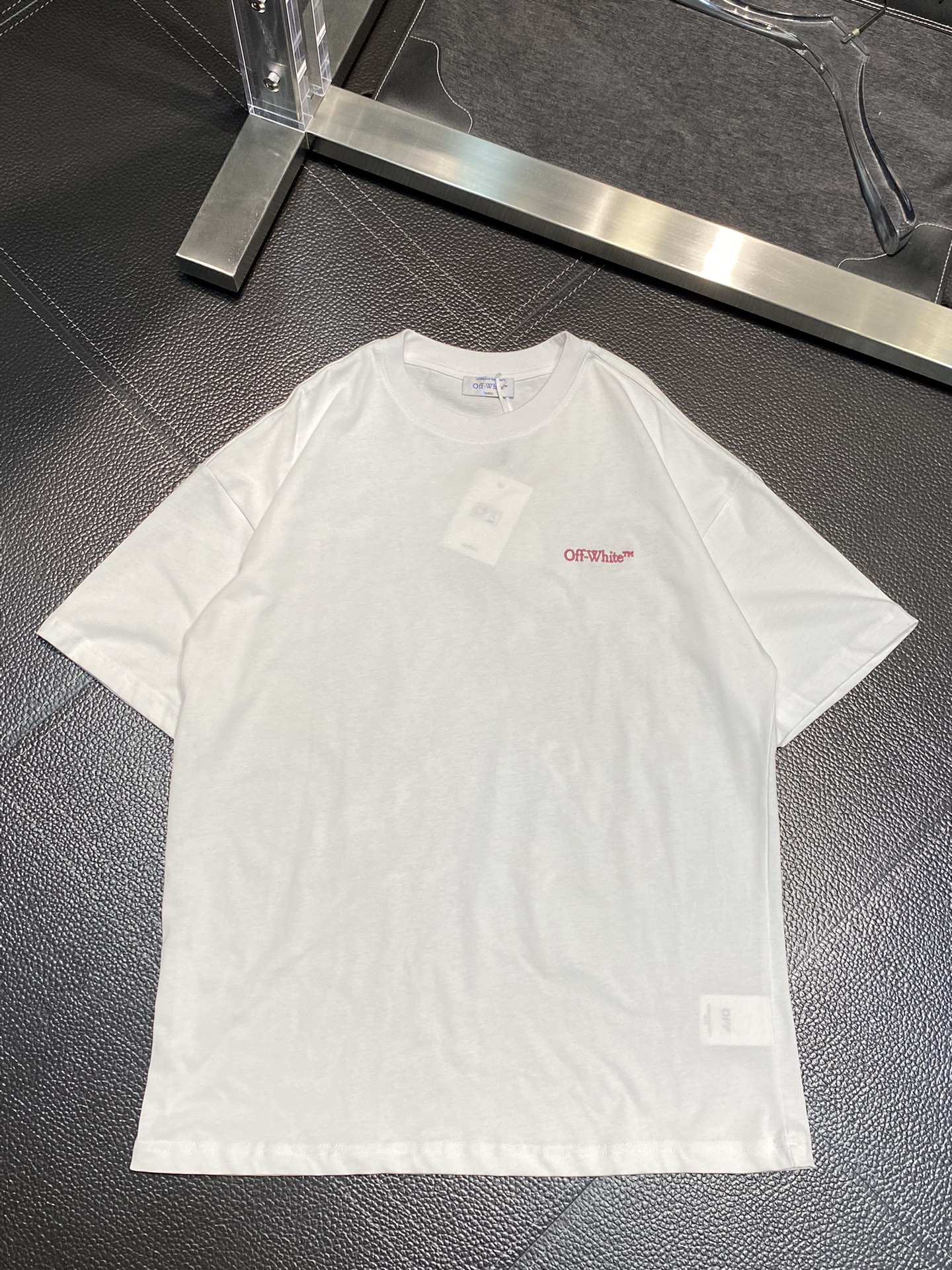 【大特価】2024 オフホワイト 新作 半袖Tシャツ コピー 2色