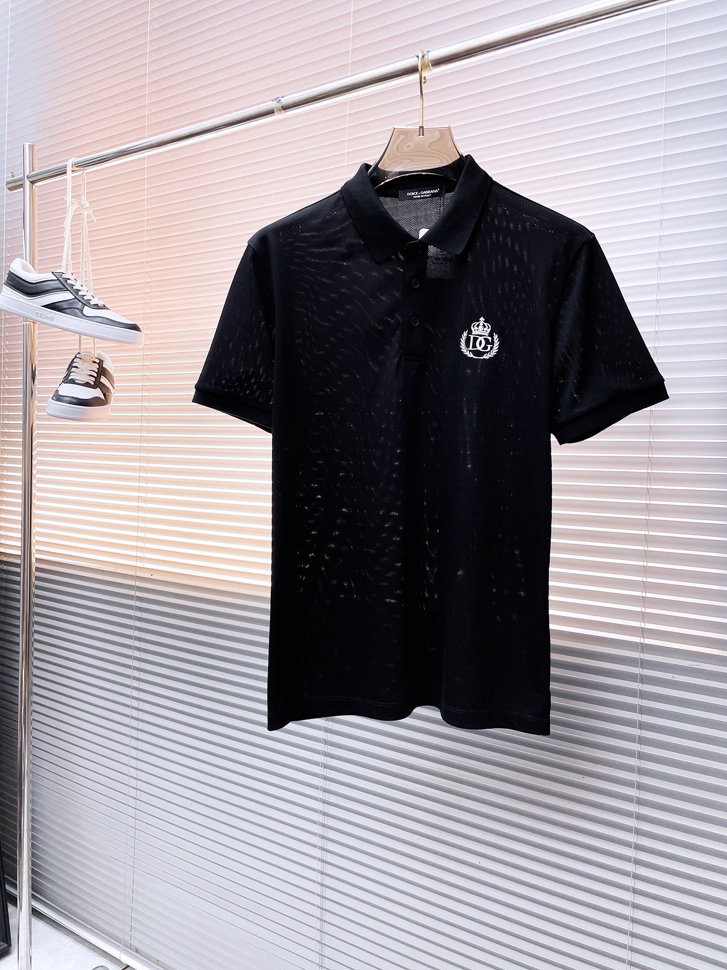【限定カラー】2024 ドルチェ&ガッバーナ 新作 半袖Tシャツ 偽物