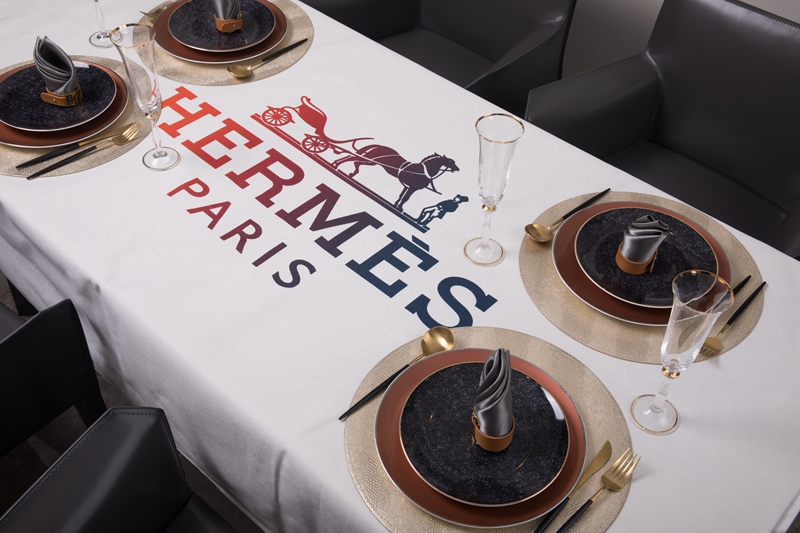 人気No1★ エルメス 2024新作 テーブルクロス 食卓カバー/机カバー/レストラン/おしゃれ食卓カバー 新居寝具用品