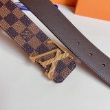 累積売上総額第１位！ルイヴィトン 新作 メンズベルト 偽物 40mm