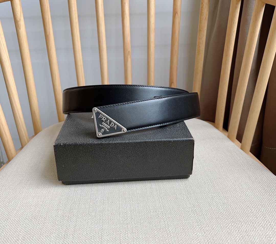 目を惹くカラー プラダ 新作 メンズベルト スーパーコピー 40mm