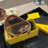 すぐ届く 2024 フェンディ 新作 男女兼用サングラス 偽物