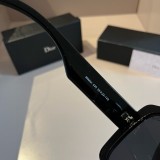 肌触り最高な 2024 ディオール 新作 レディースサングラス スーパーコピー