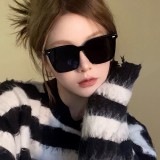 超希少！2024 グッチ 新作 男女兼用サングラス 偽物