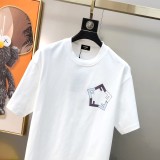 世界中で大人気♪ 2024 フェンディ 新作 半袖Tシャツ コピー 2色