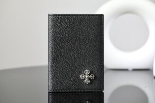 肌触り最高な クロムハーツ 折り財布 偽物 W006