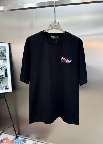 定番人気！2025 バレンシアガ 新作 半袖Tシャツ コピー 2色