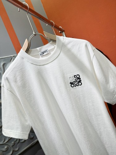 人気急上昇 2025 ロエベ 新作 半袖Tシャツ コピー