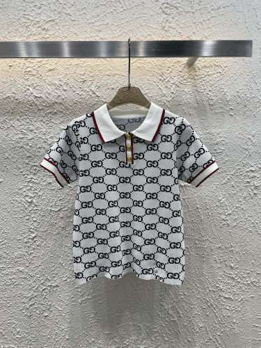 争奪戦 2025 グッチ 新作 半袖Tシャツ 偽物 4色