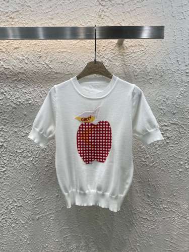 注目度抜群！2025 グッチ 新作 半袖Tシャツ スーパーコピー 4色