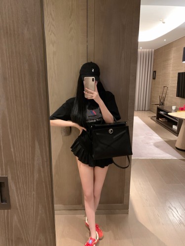 《人気★》2025 トム·ブラウン 新作 半袖Tシャツ コピー