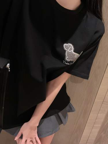 世界中で大人気♪ 2025 トム·ブラウン 新作 半袖Tシャツ コピー