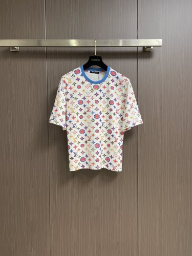 目を惹くカラー 2025 ルイヴィトン 新作 半袖Tシャツ スーパーコピー