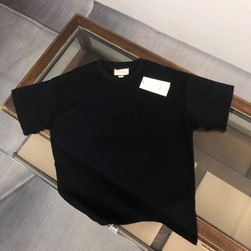 希少♪限定 2025 グッチ 新作 半袖Tシャツ コピー