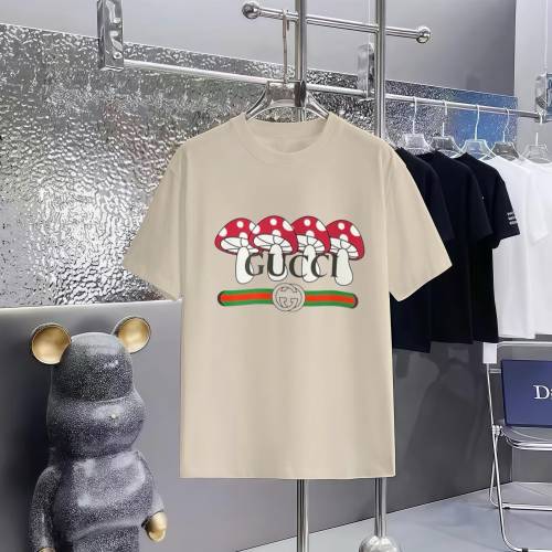 定番人気！2025 グッチ 新作 半袖Tシャツ スーパーコピー