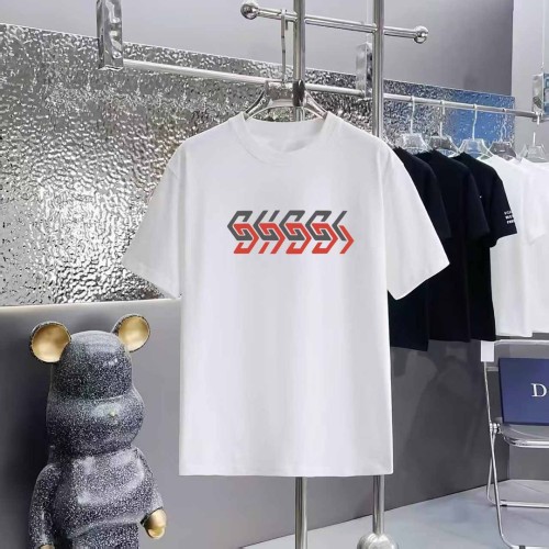 お洒落 2025 グッチ 新作 半袖Tシャツ スーパーコピー