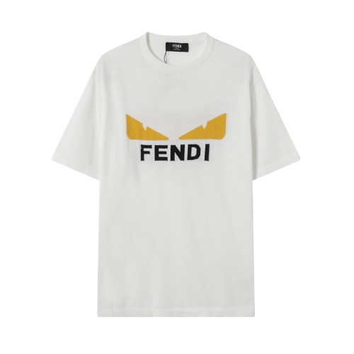 日本未入荷 2025 フェンディ 新作 半袖Tシャツ コピー