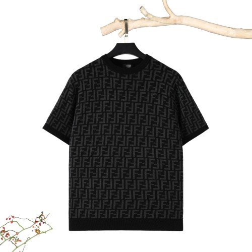 注目アイテム♡ 2025 フェンディ 新作 半袖Tシャツ 偽物