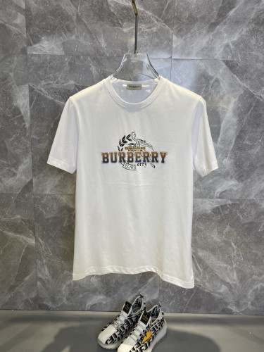 激安価格！2025 バーバリー 新作 半袖Tシャツ 偽物 2色