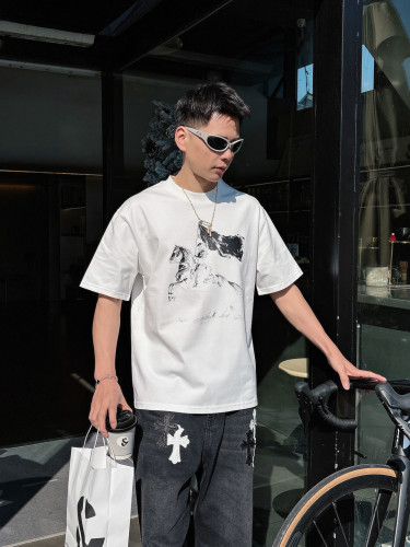 世界中で大人気♪ 2025 バーバリー 新作 半袖Tシャツ スーパーコピー