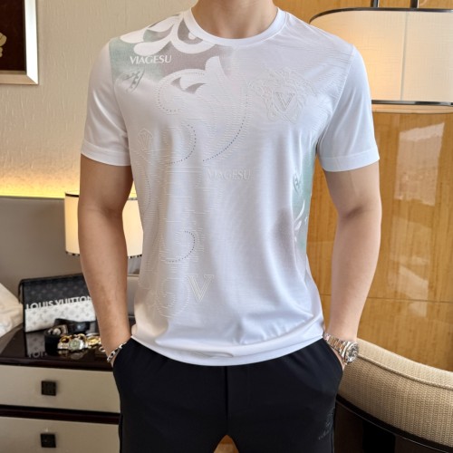 絶対欲しい！2025 ヴェルサーチェ 新作 半袖Tシャツ コピー