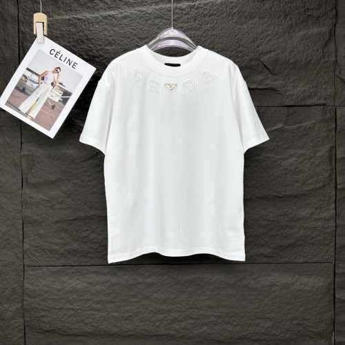 累積売上総額第１位！2025 プラダ 新作 半袖Tシャツ コピー