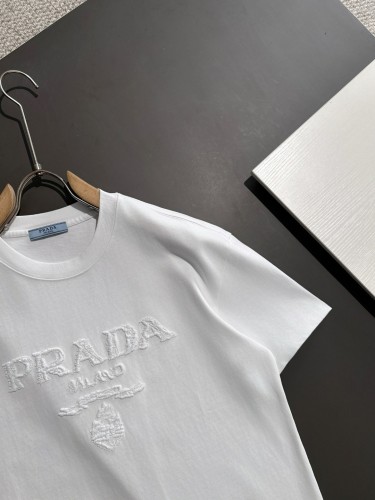 【使い勝手抜群】2025 プラダ 新作 半袖Tシャツ スーパーコピー