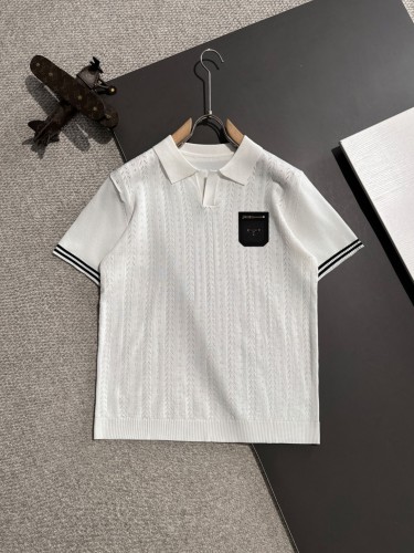 人気急上昇新作 2025 プラダ 新作 半袖Tシャツ コピー