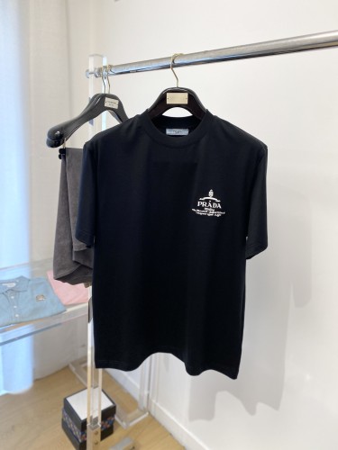 超希少！ 2025 プラダ 新作 半袖Tシャツ スーパーコピー