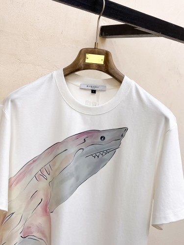 定番人気！2025 ジバンシー 新作 半袖Tシャツ スーパーコピー