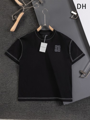 世界中で大人気♪ 2025 ジバンシー 新作 半袖Tシャツ コピー