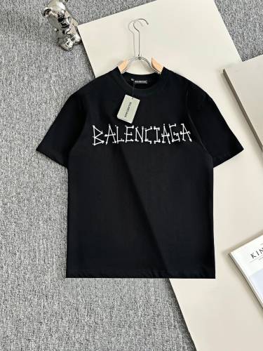 【限定カラー】2025 バレンシアガ 新作 半袖Tシャツ スーパーコピー