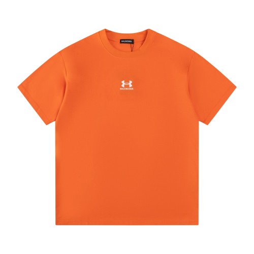 絶対欲しい！2025 バレンシアガ 新作 半袖Tシャツ 偽物