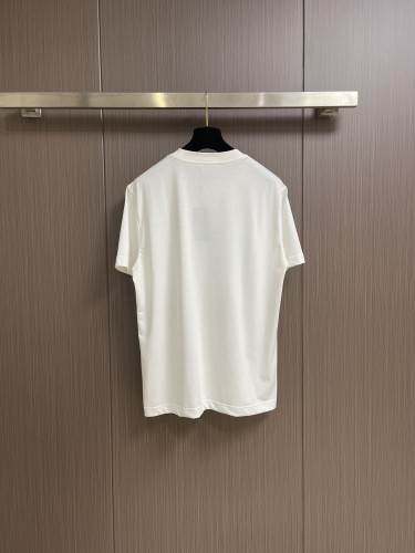 超限定♪ 2025 シャネル 新作 半袖Tシャツ 偽物