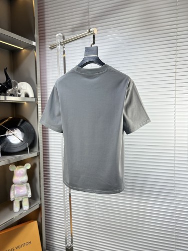 【大特価】2025 セリーヌ 新作 半袖Tシャツ 偽物
