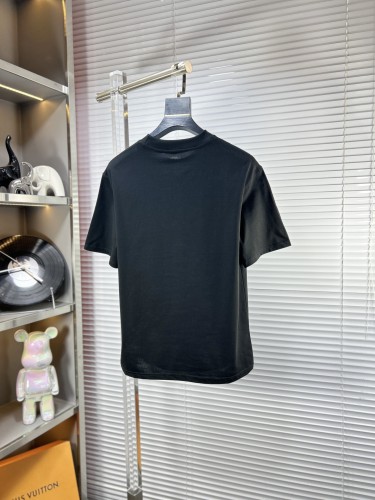完売必至 2025 セリーヌ 新作 半袖Tシャツ スーパーコピー