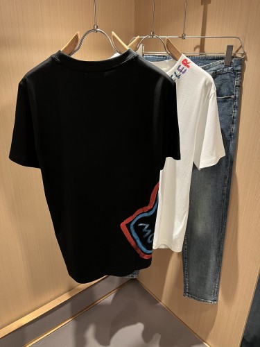 《人気★》2025 モンクレール 新作 半袖Tシャツ 偽物