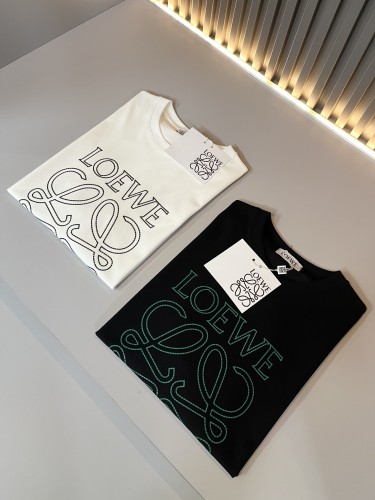 人気爆発☆ 2025 ロエベ 新作 半袖Tシャツ 偽物