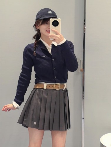 使い勝手良し 2025 ミュウミュウ 新作 ニット スーパーコピー