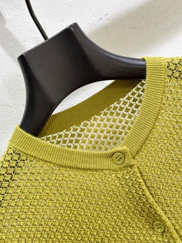 最安値挑戦 2025 ミュウミュウ 新作 ニット スーパーコピー