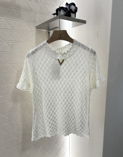 累積売上総額第１位！2025 ヴァレンティノ 新作 半袖Tシャツ スーパーコピー