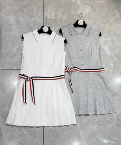 目を惹くカラー 2025 トム·ブラウン 新作 スカート スーパーコピー