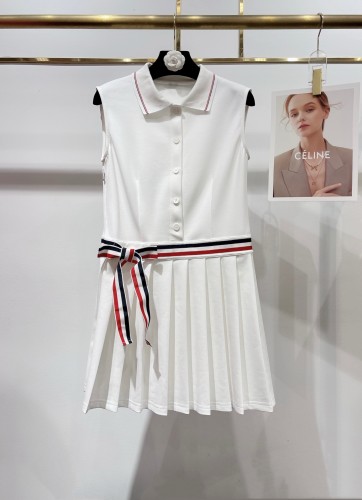 目を惹くカラー 2025 トム·ブラウン 新作 スカート スーパーコピー