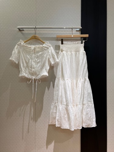 【大特価】2025 セリーヌ 新作 セットアップ 偽物