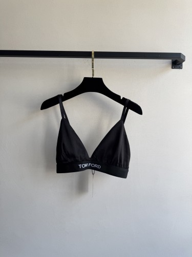 使い勝手良し 2025 トム·ブラウン 新作 セットアップ 偽物