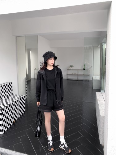 超希少！2025 モンクレール 新作 日焼け止め服 コピー