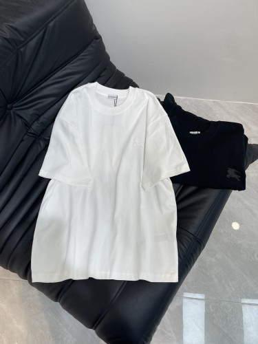 絶対欲しい！2025 バーバリー 新作 半袖Tシャツ スーパーコピー 2色