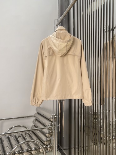 世界中で大人気♪ 2025 バーバリー 新作 セットアップ スーパーコピー