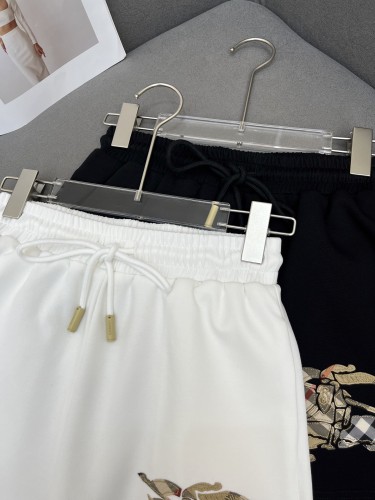 注目度抜群！2025 バーバリー 新作 ショートパンツ コピー 2色